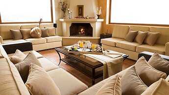 Luxurious Panoramic View Villa