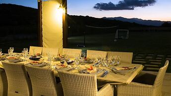 Luxurious Panoramic View Villa