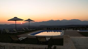 Luxurious Panoramic View Villa