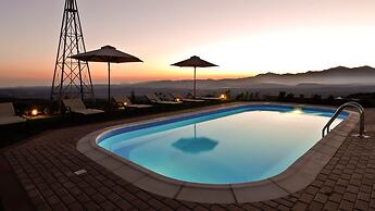 Luxurious Panoramic View Villa