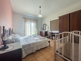 Luxurious Panoramic View Villa