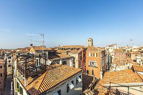 Attico Dei Miracoli R&R