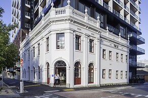 Oaks R Suites Geelong