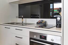 Oaks R Suites Geelong