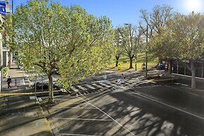 Oaks R Suites Geelong