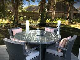 6 Berth Luxury Lodge in Christchurch, Dorset