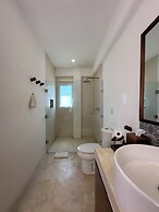 Noah Beach Hotel & Suites