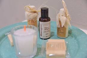 Noah Beach Hotel & Suites