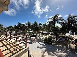 Noah Beach Hotel & Suites