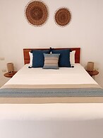 Noah Beach Hotel & Suites