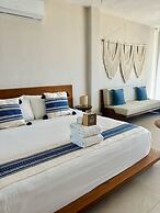 Noah Beach Hotel & Suites