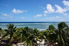 Noah Beach Hotel & Suites