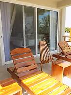 Noah Beach Hotel & Suites