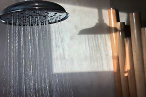 Noah Beach Hotel & Suites