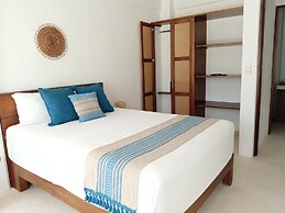 Noah Beach Hotel & Suites