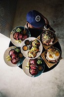 Noah Beach Hotel & Suites