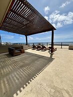 Noah Beach Hotel & Suites