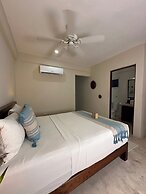 Noah Beach Hotel & Suites