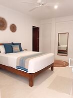Noah Beach Hotel & Suites