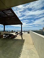 Noah Beach Hotel & Suites