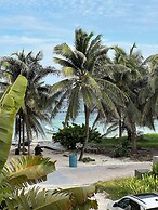 Noah Beach Hotel & Suites