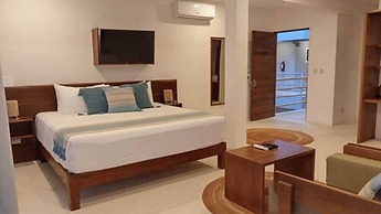 Noah Beach Hotel & Suites