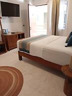 Noah Beach Hotel & Suites