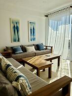 Noah Beach Hotel & Suites