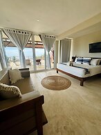 Noah Beach Hotel & Suites