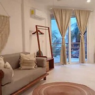 Noah Beach Hotel & Suites