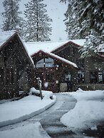Sleeping Lady Mountain Resort & Spa