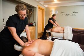 Sleeping Lady Mountain Resort