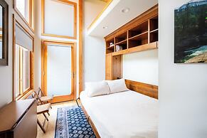 Sleeping Lady Mountain Resort