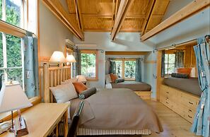 Sleeping Lady Mountain Resort