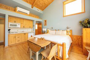 Sleeping Lady Mountain Resort