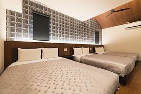 Grand Base Hakata Gofuku