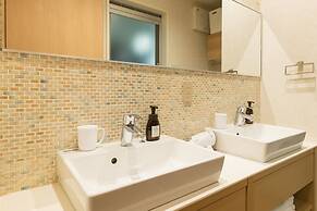 Grand Base Hakata Gofuku