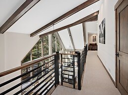 Greenhill Court Chalet