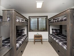 Greenhill Court Chalet