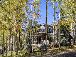 Greenhill Court Chalet