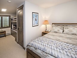 Greenhill Court Chalet