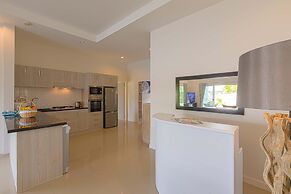 Cozy 3 Bedroom Pool Villa L70