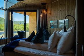 Sorrisniva Arctic Wilderness Lodge