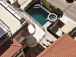 Elaia Luxury Residences