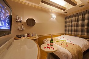 Jyuichibankan - Adults only