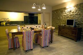 Comfortable Apartment in the Heart of the Tuscan Countryside