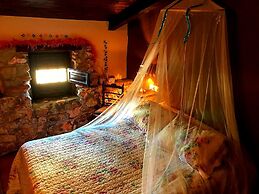 Room for Rent in Beautiful Rural House Ideal for Romantic Getaway