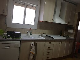 House With Large Private Pool Near the Beach