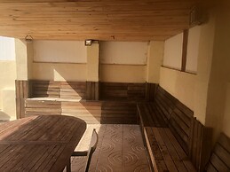 House With Large Private Pool Near the Beach