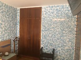 House With Large Private Pool Near the Beach